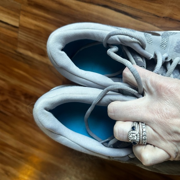 Men’s Nike Revolution size 11 - Picture 4 of 7